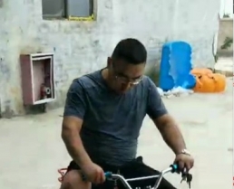 客戶來廠試沙灘車，游樂車視頻