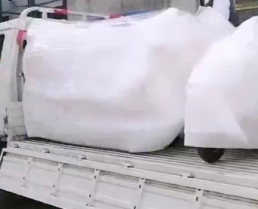 客戶來廠試皇家馬車并購買，預祝客戶國慶期間生意興??！